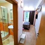 Appartamento Luisa Lux - Sat Vacanta *