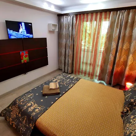 Luisa Lux - Sat Vacanta Apartament